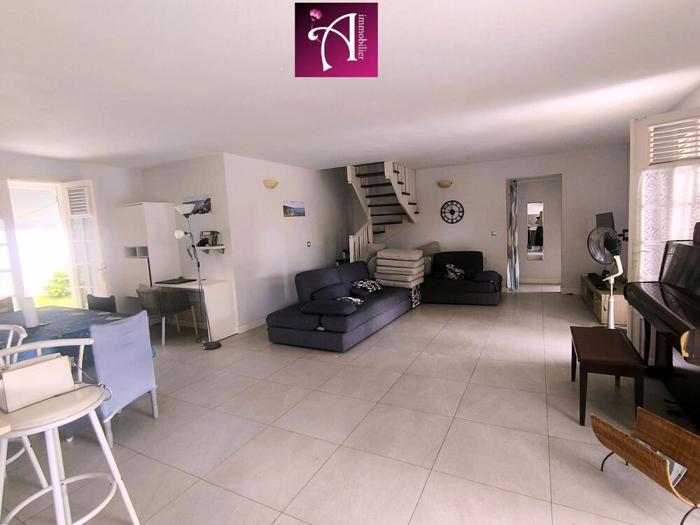Location Maison Maison meublée 5 pièces avec piscine Convenance Baie mahault