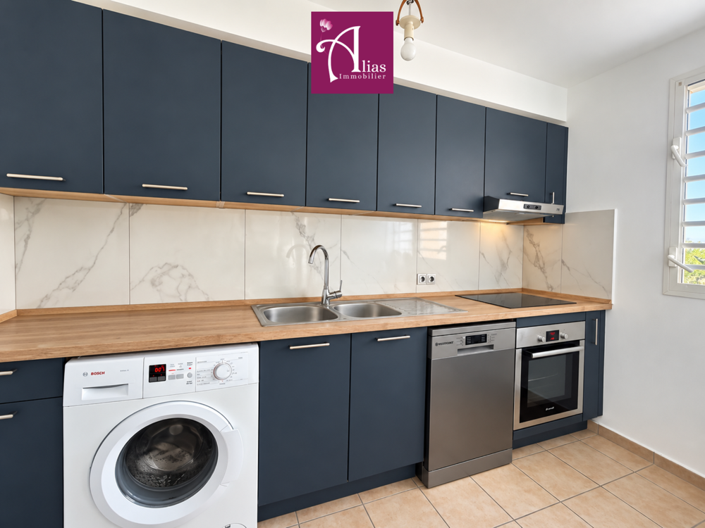 Location Appartement À LOUER EN EXCLUSIVITÉ T3 MEUBLÉ À BAIE-MAHAULT AVEC VUE MER ET MONTAGNE Baie mahault