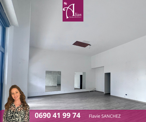 &Agrave; Louer - Local Commercial 83 - RDC - Jarry 2324 97122 Baie mahault