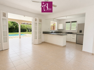  Maison à louer 4 pièces 140 m²