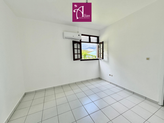  Appartement à louer 3 pièces 80 m²