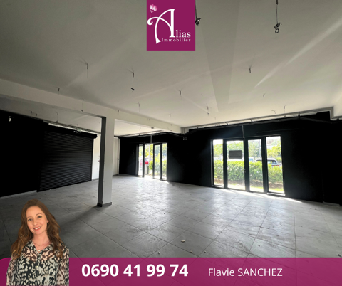 &Agrave; louer   Local commercial 118 m2 au RDC   Emplacement strat&eacute;gique Les Abymes 3584 97139 Les abymes