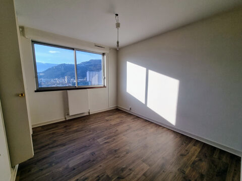  Appartement � louer 3 pi�ces 77 m�