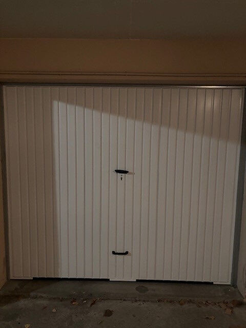  Parking / Garage � louer 