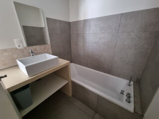  Maison à louer 3 pièces 64 m²