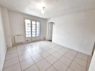  Appartement à louer 3 pièces 45 m²