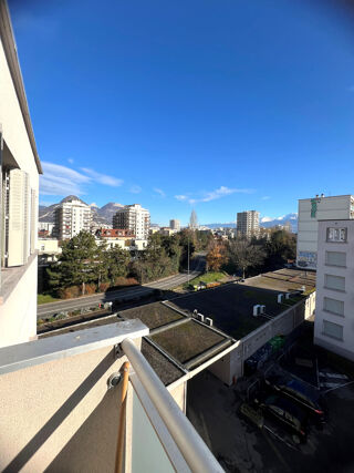  Appartement à vendre 4 pièces 61 m²