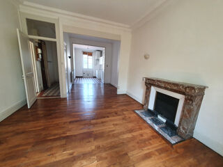  Appartement à louer 2 pièces 54 m²