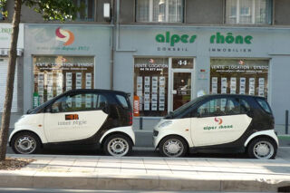  Parking / Garage à louer 