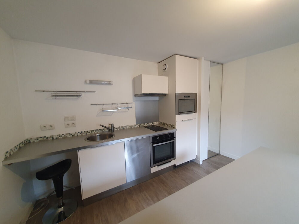 Location Appartement 1P+C 34m2 cours Berriat Grenoble