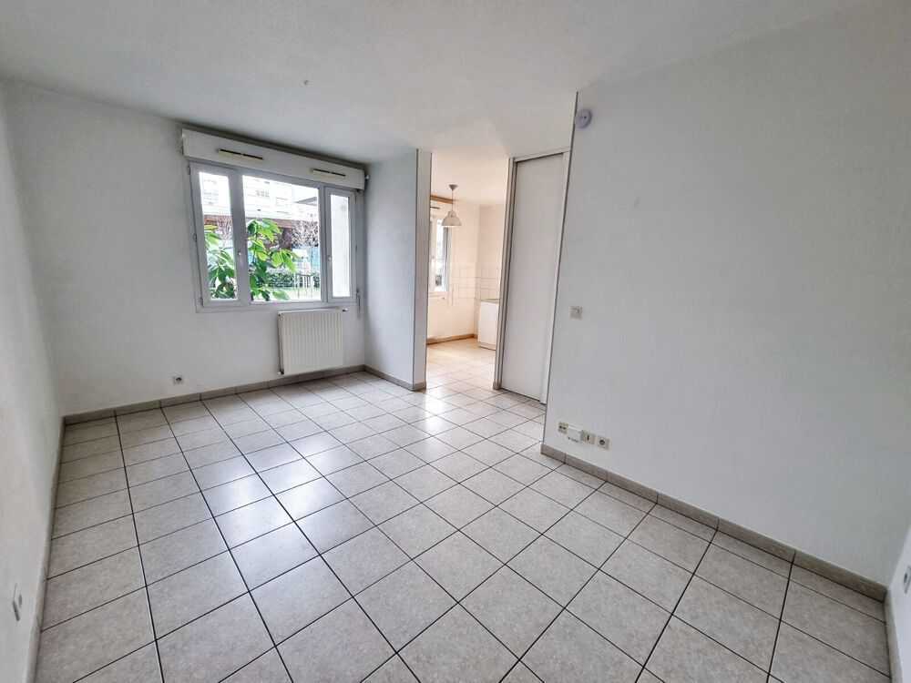 Location Appartement Grand 1P+C secteur calme 28m2 Grenoble