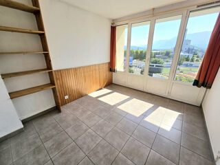  Appartement à vendre 6 pièces 96 m²