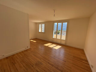  Appartement à louer 4 pièces 62 m²