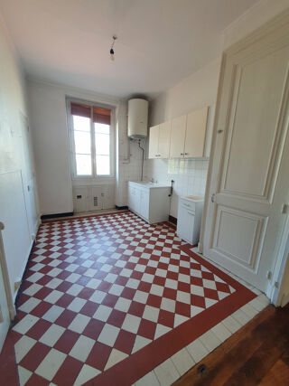  Appartement à louer 2 pièces 54 m²