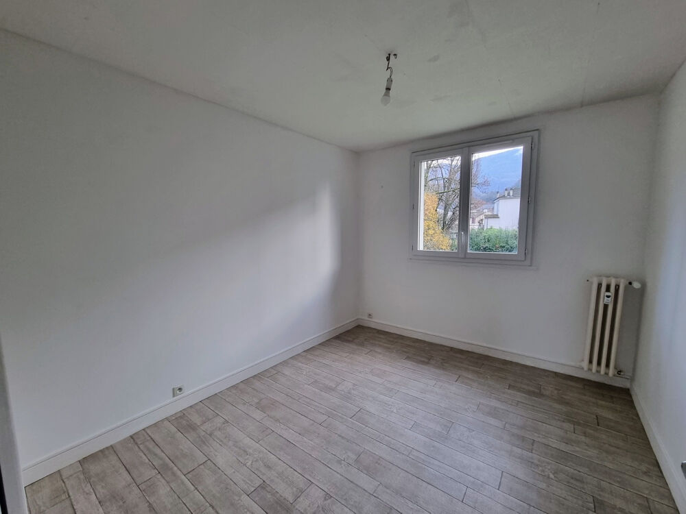 Gières T3 avec balcon 52m2 et parking
