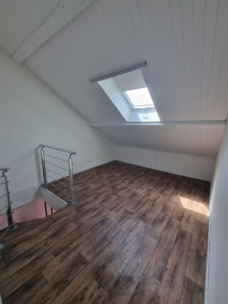  Appartement à louer 3 pièces 63 m²
