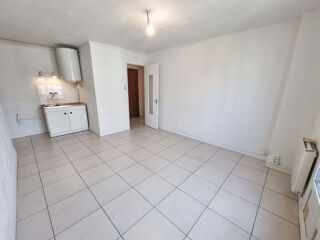  Appartement à louer 3 pièces 45 m²