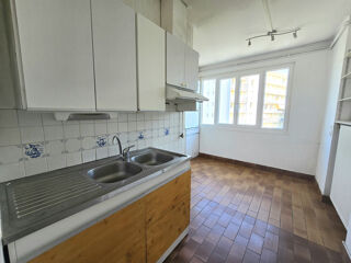  Appartement à vendre 6 pièces 96 m²