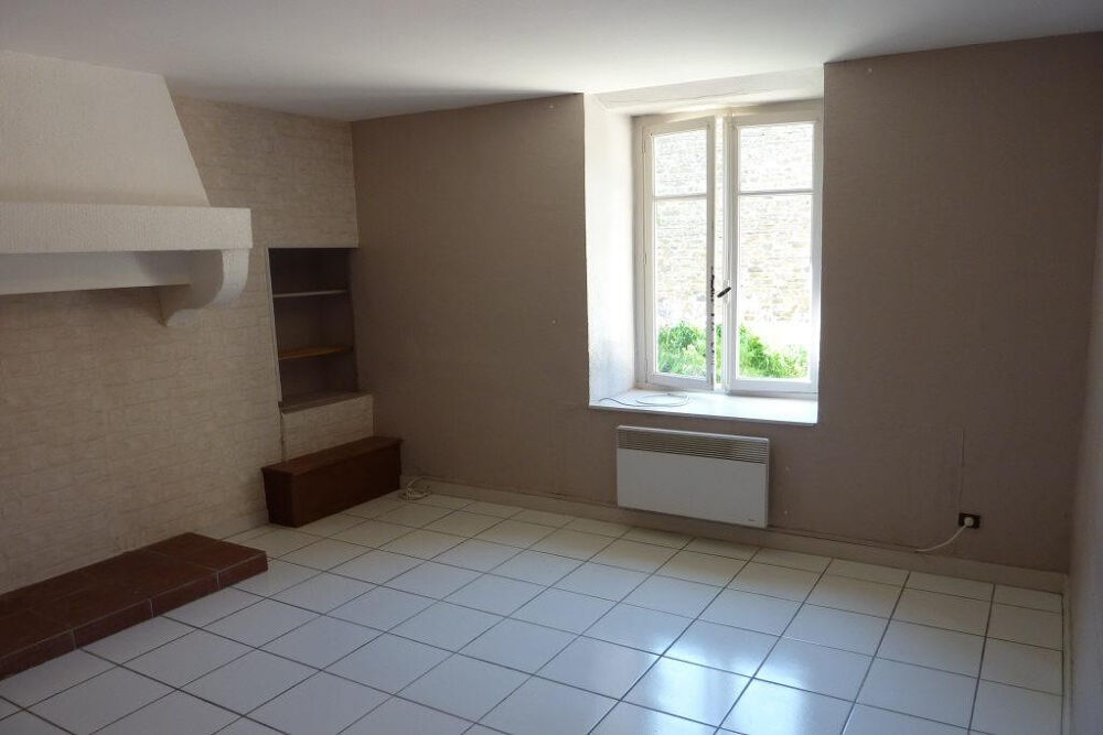 Location Maison ESTRABLIN : 400 route de l'Europe (Proximité de VIENNE)Maison de 75 m2 environ, dans grand parc ... Estrablin
