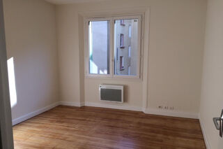 Location Appartement GRENOBLE : 6 rue Lieutenant Colonel Trocard - Secteur de l'Aigle, dans une rue très calme et proche ... Grenoble