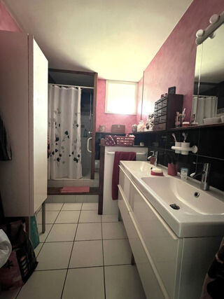  Appartement � vendre 5 pi�ces 99 m�