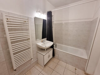  Appartement à louer 1 pièce 28 m²