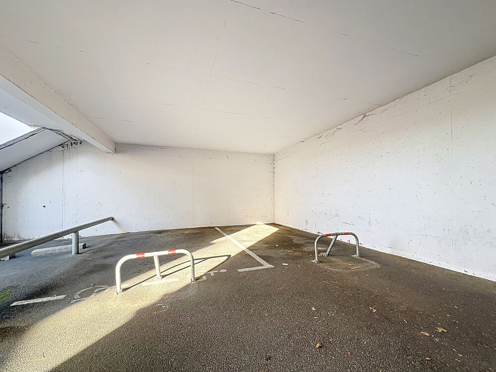 Vente Parking/Garage Jassans Saône - Place de parking privative et couverte -  PMR - 18,90m2 Jassans riottier