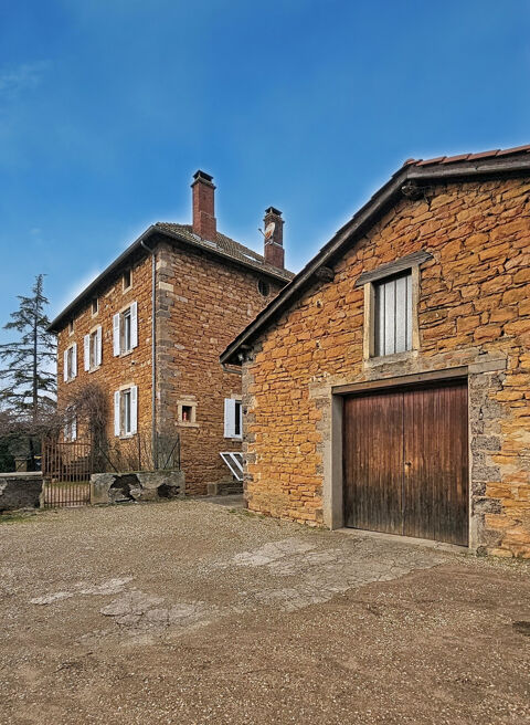   Gleiz� secteur Chateau de Vaurenard - Batisse de caract�re de 284m2 - Terrain de 1600m2 avec Piscine - Grange Maison - 8 pi�ce(s) - 284 m�