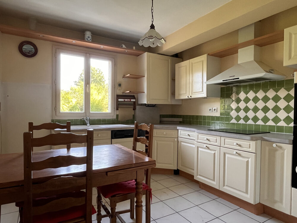 APPARTEMENT HYPER CENTRE JASSANS