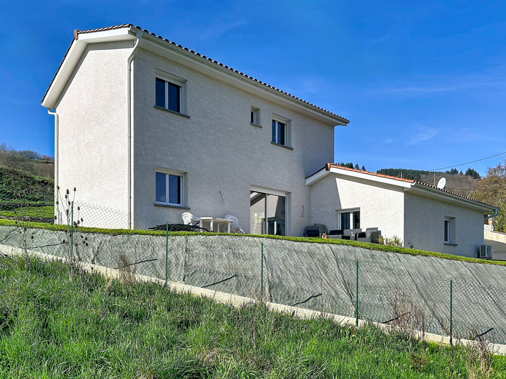 Maison récente de 111m2 à Juliénas - en plein coeur du beaujolais