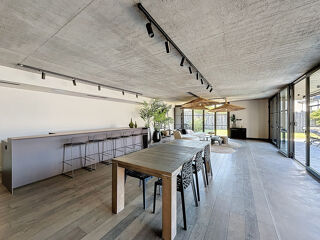  Maison � vendre 8 pi�ces 243 m�