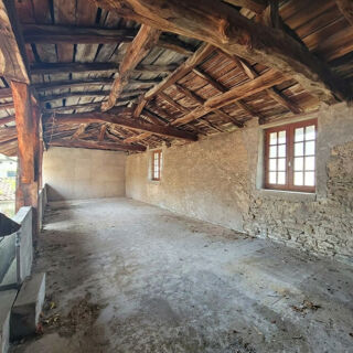 Vente Maison GRANGE A RENOVER-70M2- CENTRE VILLE- JARDIN Meximieux