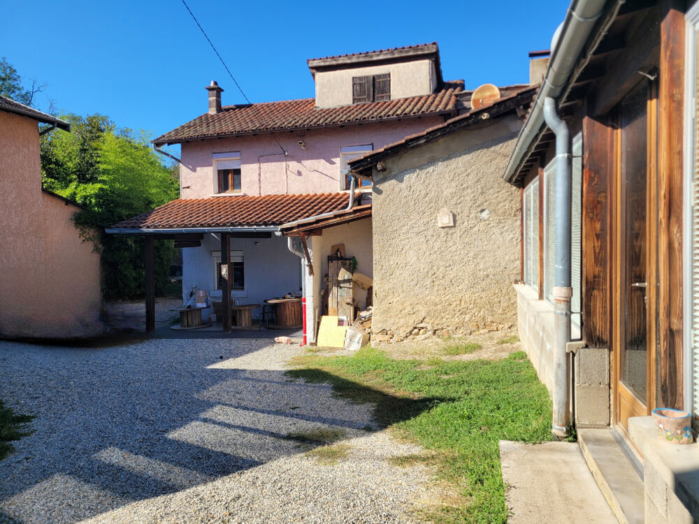 Vente Maison Reyrieux   Maison familiale à rénover de 157 m2 avec studio indépendant, piscine et double garage Reyrieux