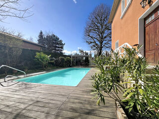  Maison � vendre 8 pi�ces 196 m�