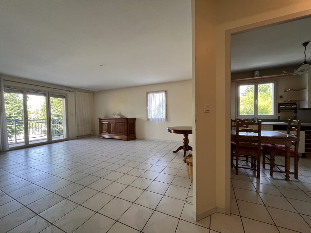 APPARTEMENT HYPER CENTRE JASSANS