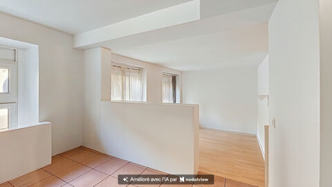   Lyon 6 Rue Sainte Geneviève - 5 Bureaux possibles - RDC surélevé - 79m2 au sol 