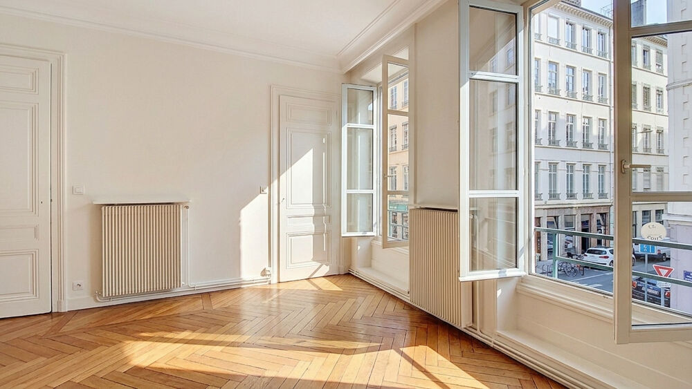 Vente Appartement Coeur Lyon 6 métro Masséna - T3 de 83m2 avec Cachet de l'Ancien - à rafraîchir - Cave Lyon 6