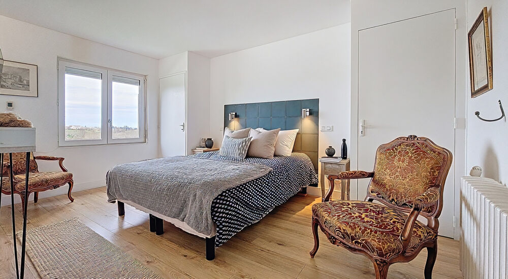 � vendre  Maison Gleiz� (69400)