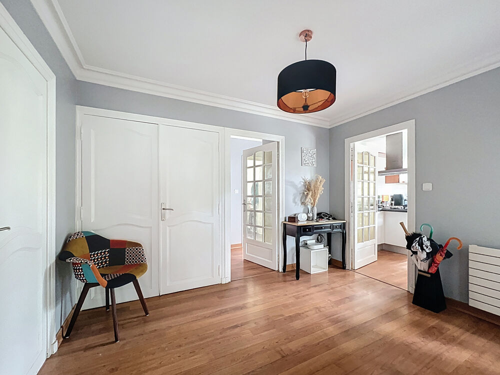 Maison familiale 180m2 - 4 chambres - Sous Sol complet - Jassans