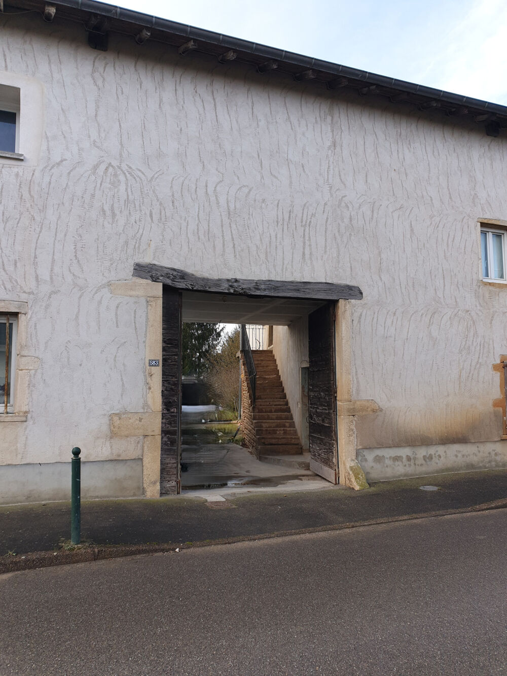 Maison à rénover de 160 m2 à Misérieux