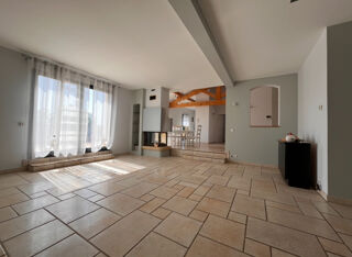  Maison  vendre 8 pices 183 m