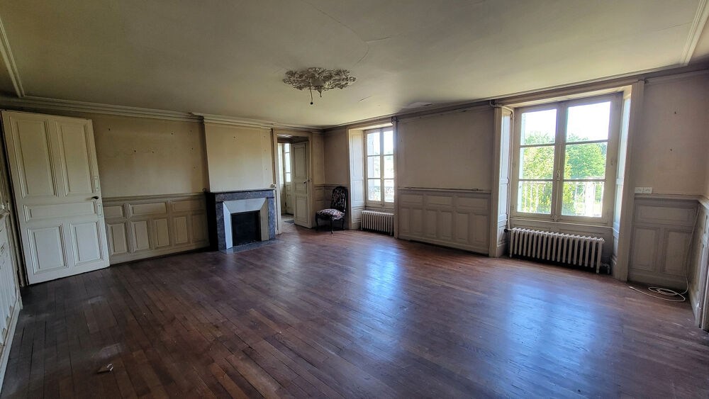 Vente Propriété/Château Maison Bourgeoise Ancienne à Rénover - Au coeur de Chemillé - 20 MIN de Chalonnes et 25 MIN de Cholet ! Chemille en anjou