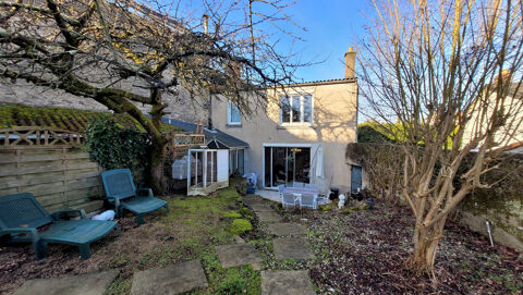   Maison de ville � vendre en plein coeur de Chemill� Maison - 5 pi�ce(s) - 109 m�