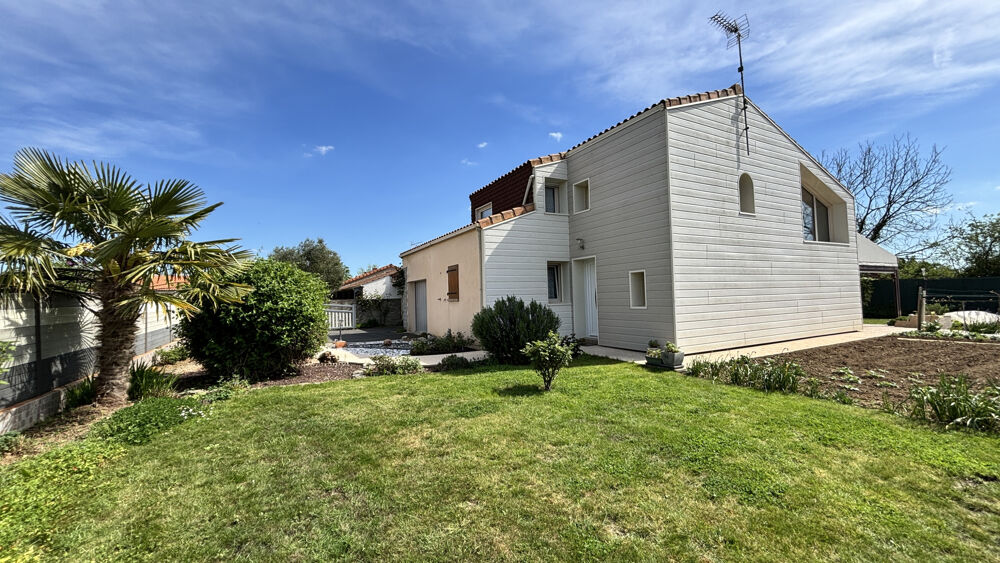 Maison à vendre - Beaux volumes - Chemillé-en-Anjou - Frais d'agence réduits !