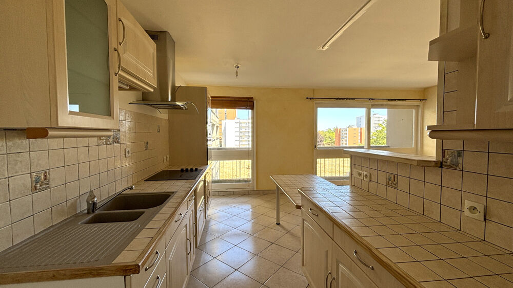 À Vendre Appartement Type 4 à Cholet (49300)