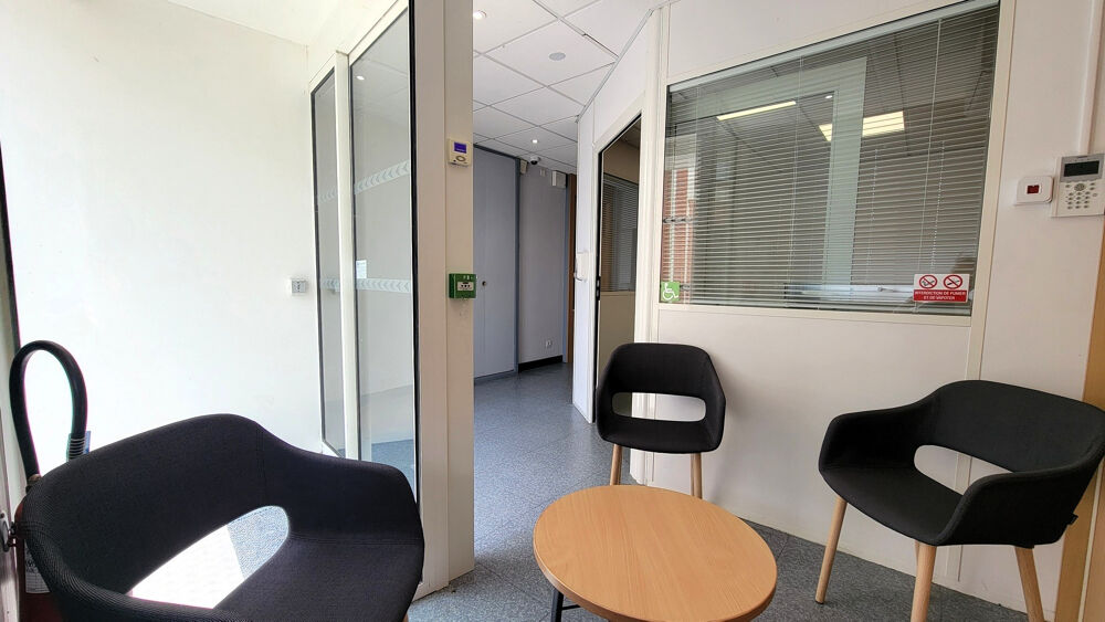 Vente Immeuble Local + Appartement à Vendre sur Jallais entre Beaupréau et Chemillé ! Beaupreau en mauges