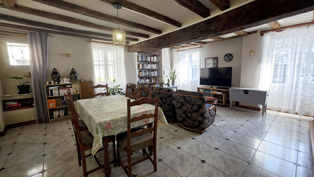 Vente Maison MAISON A VENDRE 130 M2 HABITABLES DANS L'HYPER-CENTRE DE VIHIERS ! Lys haut layon