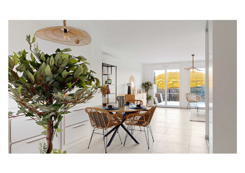   LA GARDE FREINET MAISON T4 DE 89M2 AVEC VUE SUR LE MASSIF DES MAURES Maison - 4 pice(s) - 89 m