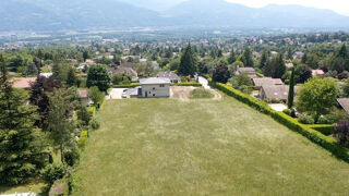  Terrain  vendre 700 m