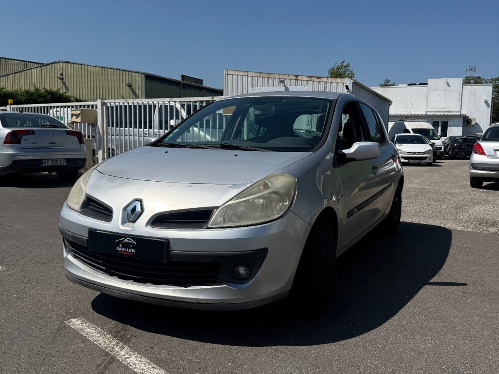 Clio III Clio TCE 100 Dynamique 2007 occasion 26600 GRANGES LES